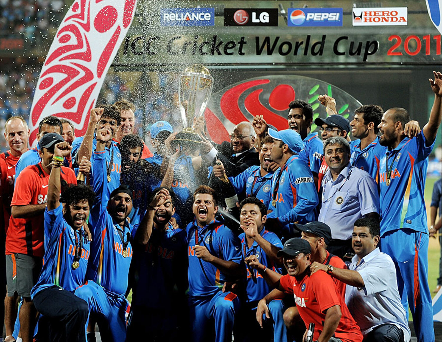 india icc cricket world champion with world cup trophy pictures photos